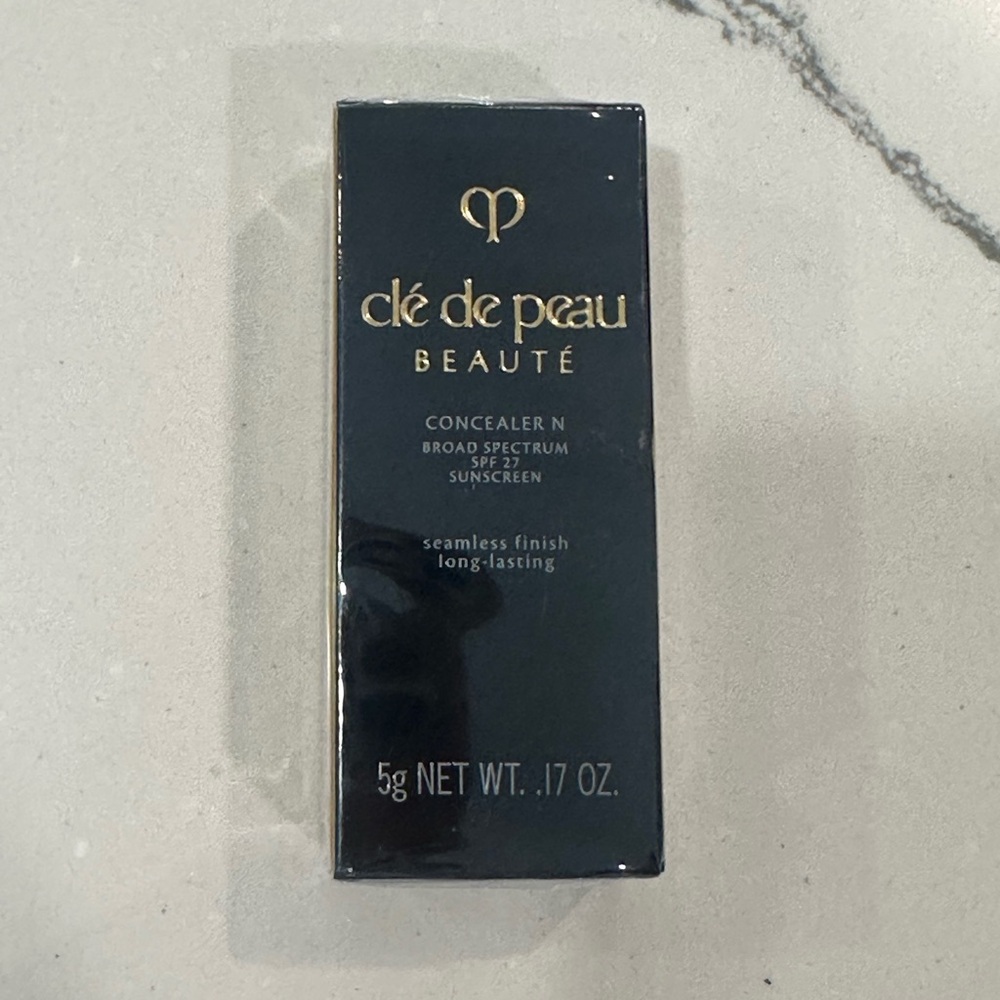 NIB CLE DE PEAU BEAUTE SPF 27 Concealer 12 NUTMEG $77 Full Size Sealed